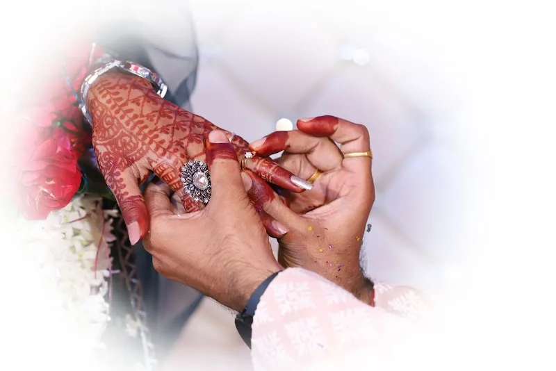 Akash Photo Studio & Video Vision