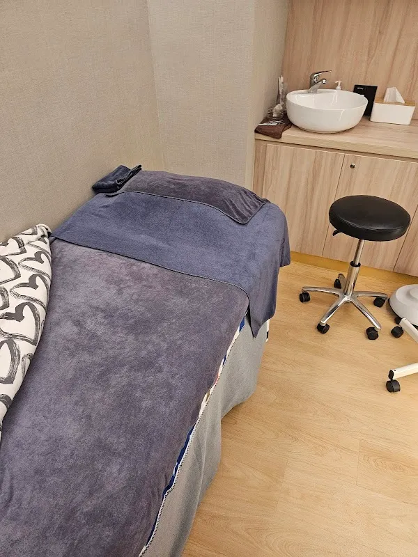 SkinLab The Medical Spa (Junction 8)