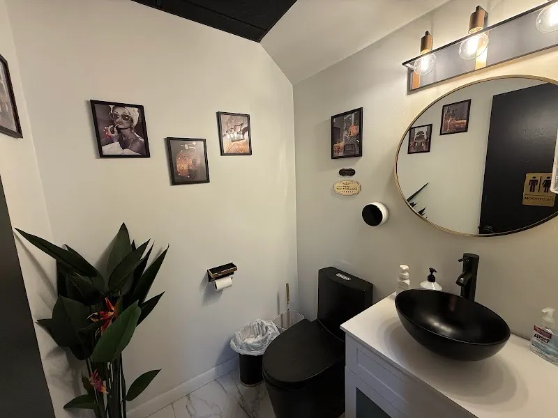 Jaylee’s Beauty Lounge