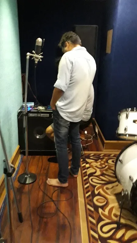 J. S. SOUNDS