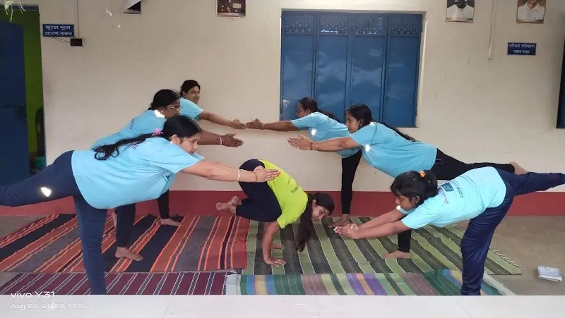 GUPTA YOGA CENTRE Only for (ladie's and kids)