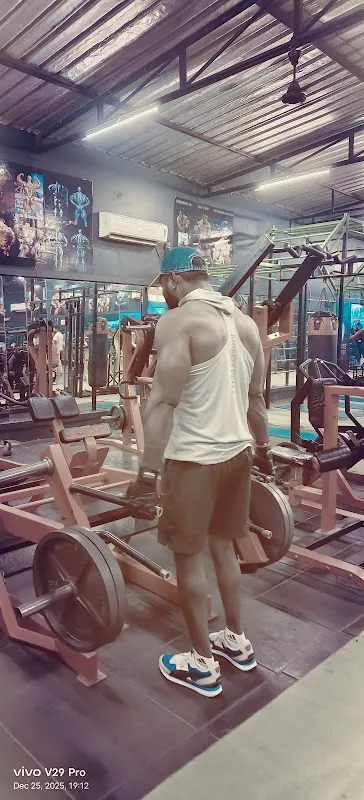 Ultimate Bodybuilding World