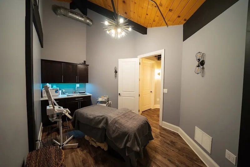 Niki Moon Salon & Spa