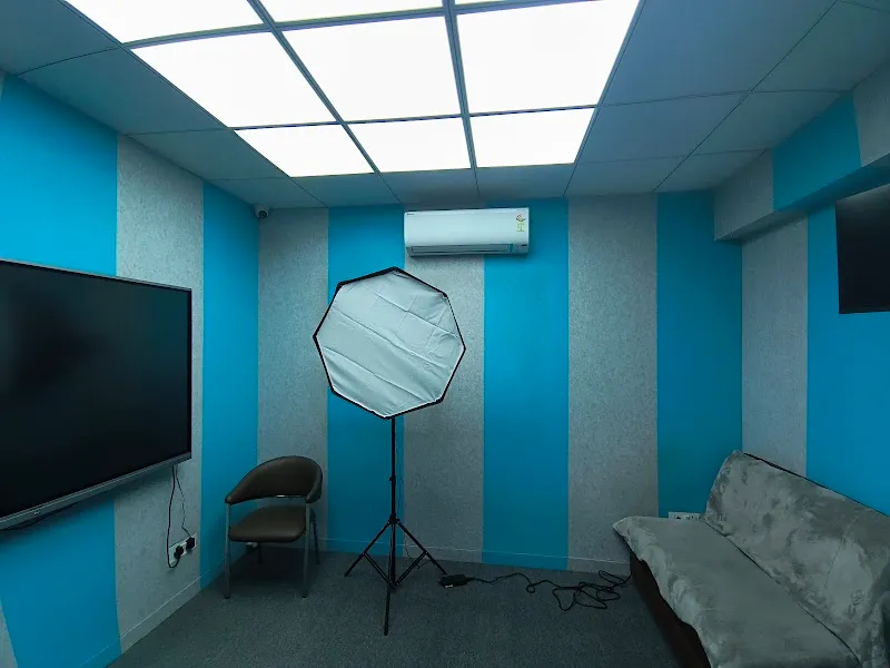 LEVEL UP STUDIO