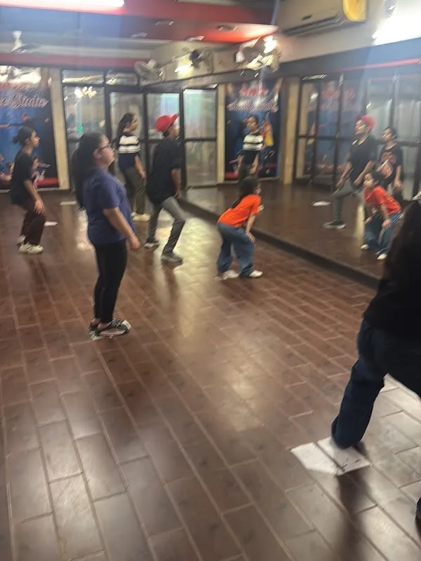 HASH AEROBICS & DANCE STUDIO