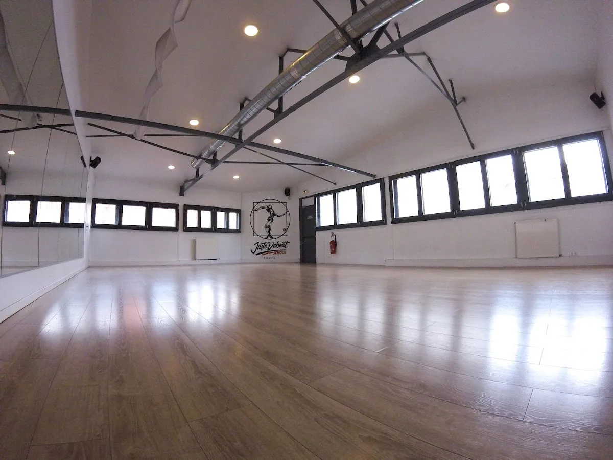 Juste Debout School Paris