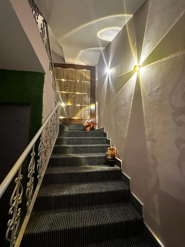 Bling Spa In Kandivali East