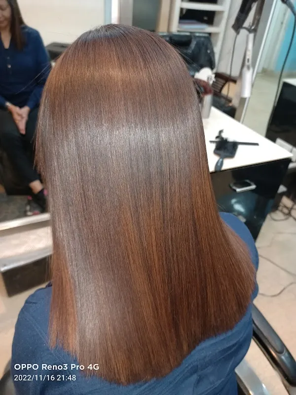 M PRIME UNISEX SALON