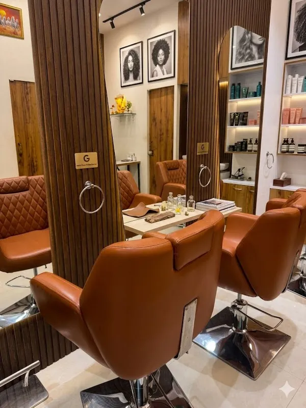 Ann Unisex Salon