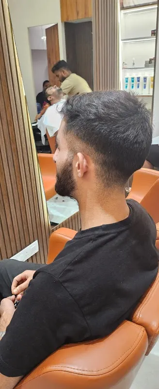 Ann Unisex Salon