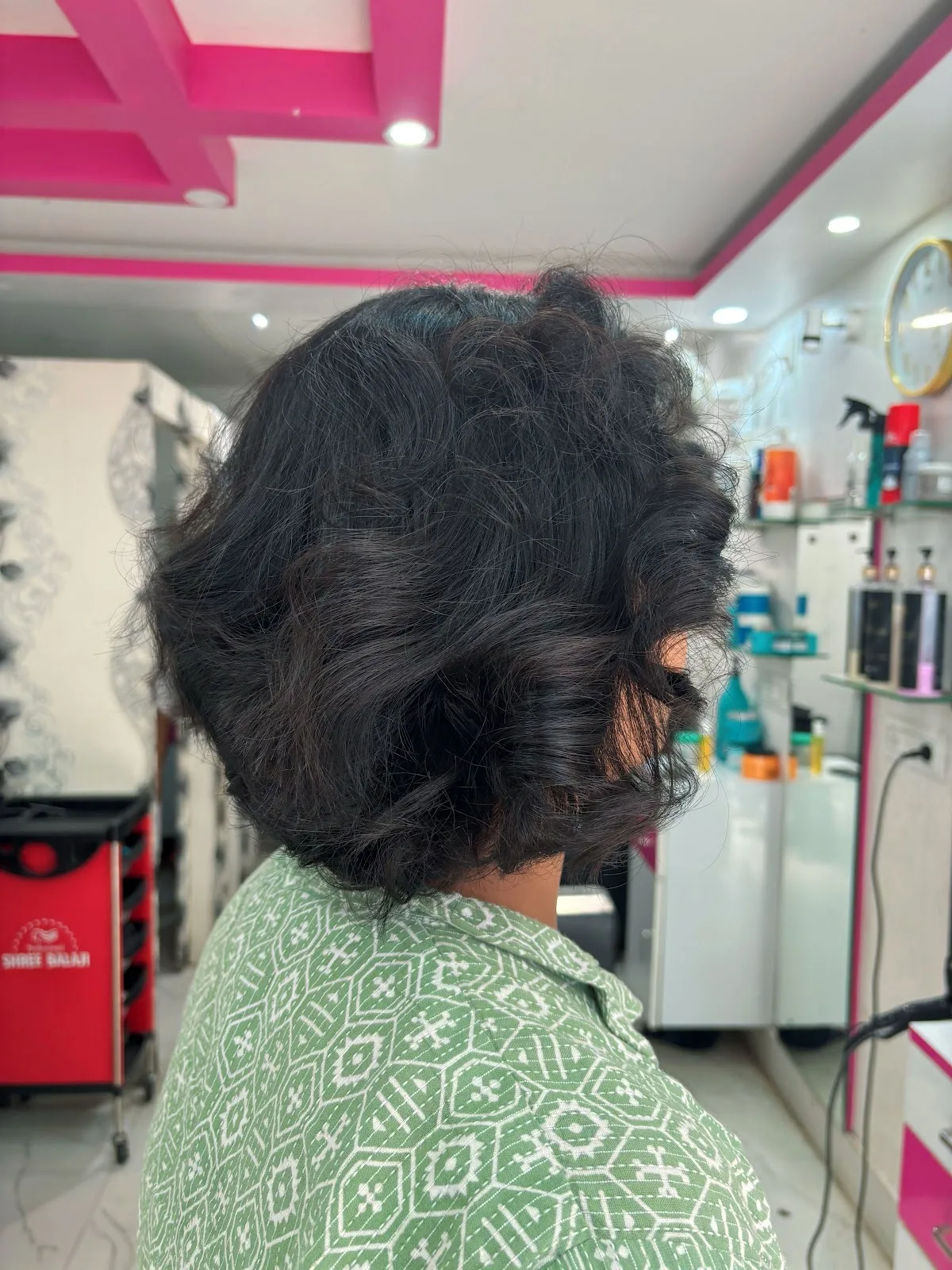 RELAXOLOGY PROFESSIONAL'S HAIR & BEAUTY STUDIO