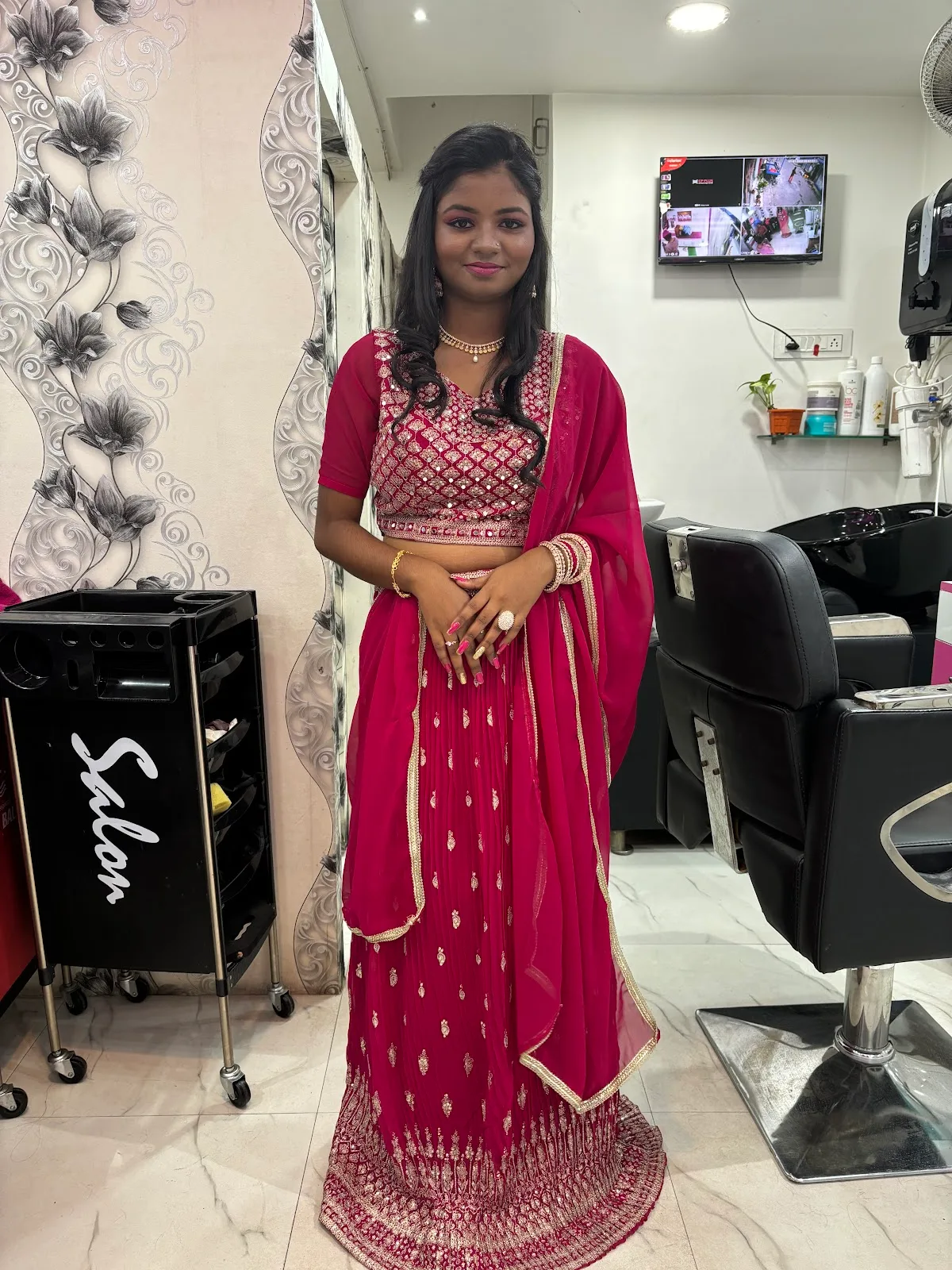 RELAXOLOGY PROFESSIONAL'S HAIR & BEAUTY STUDIO