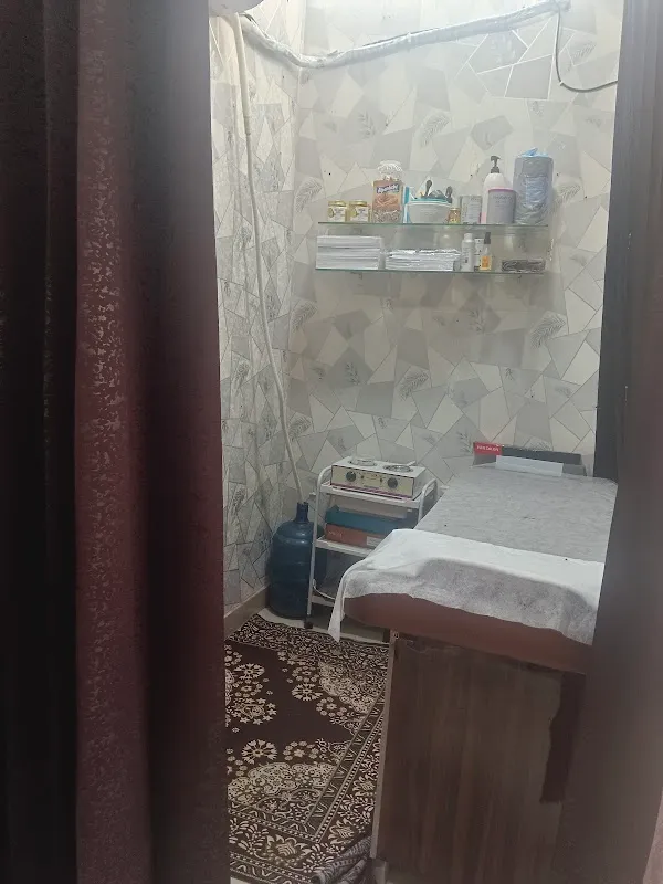 Beauty looks salon and academy