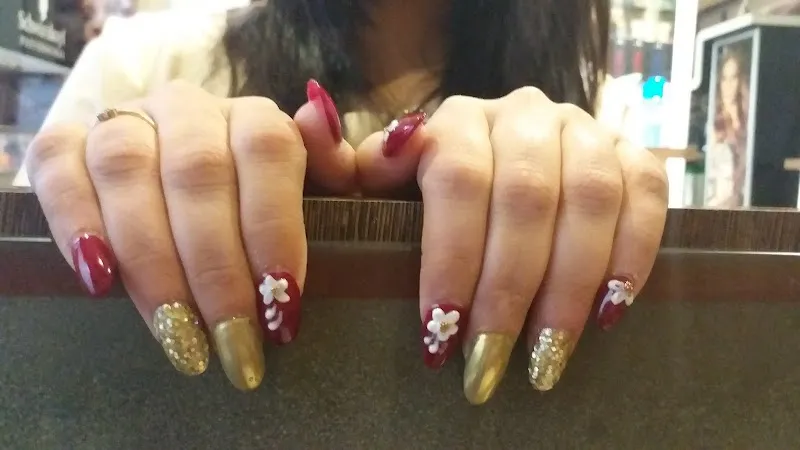 Pink Petals Salon & Spa (Ladies Only)