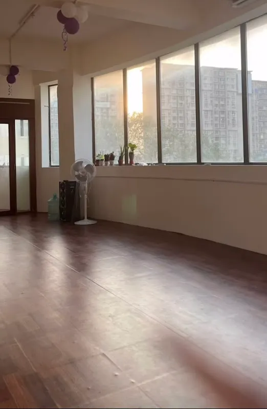 Aura the dance studio