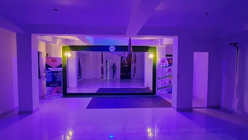 SMILE YOGA STUDIO