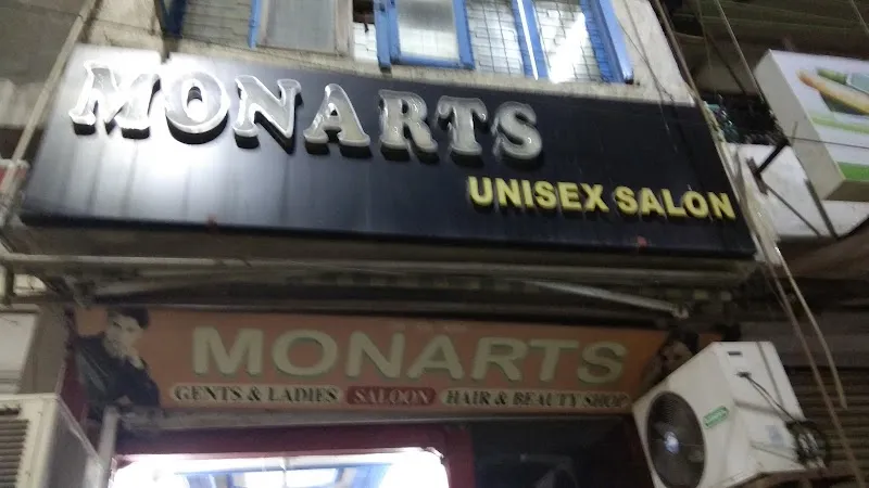 Monarts Family Saloon