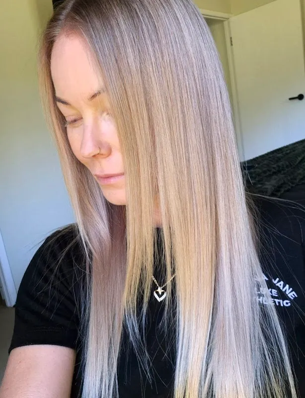Alex Maree hair studio