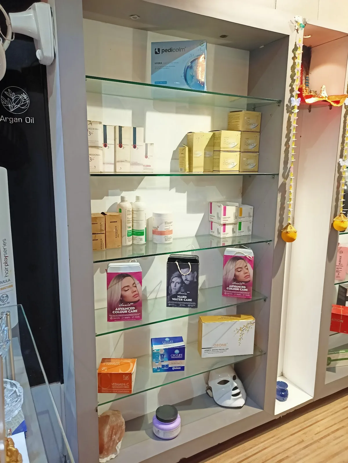 Page 3 unisex salon
