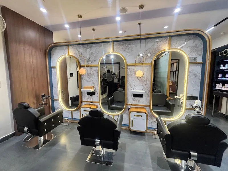 J Studio Luxury Beauty Studio