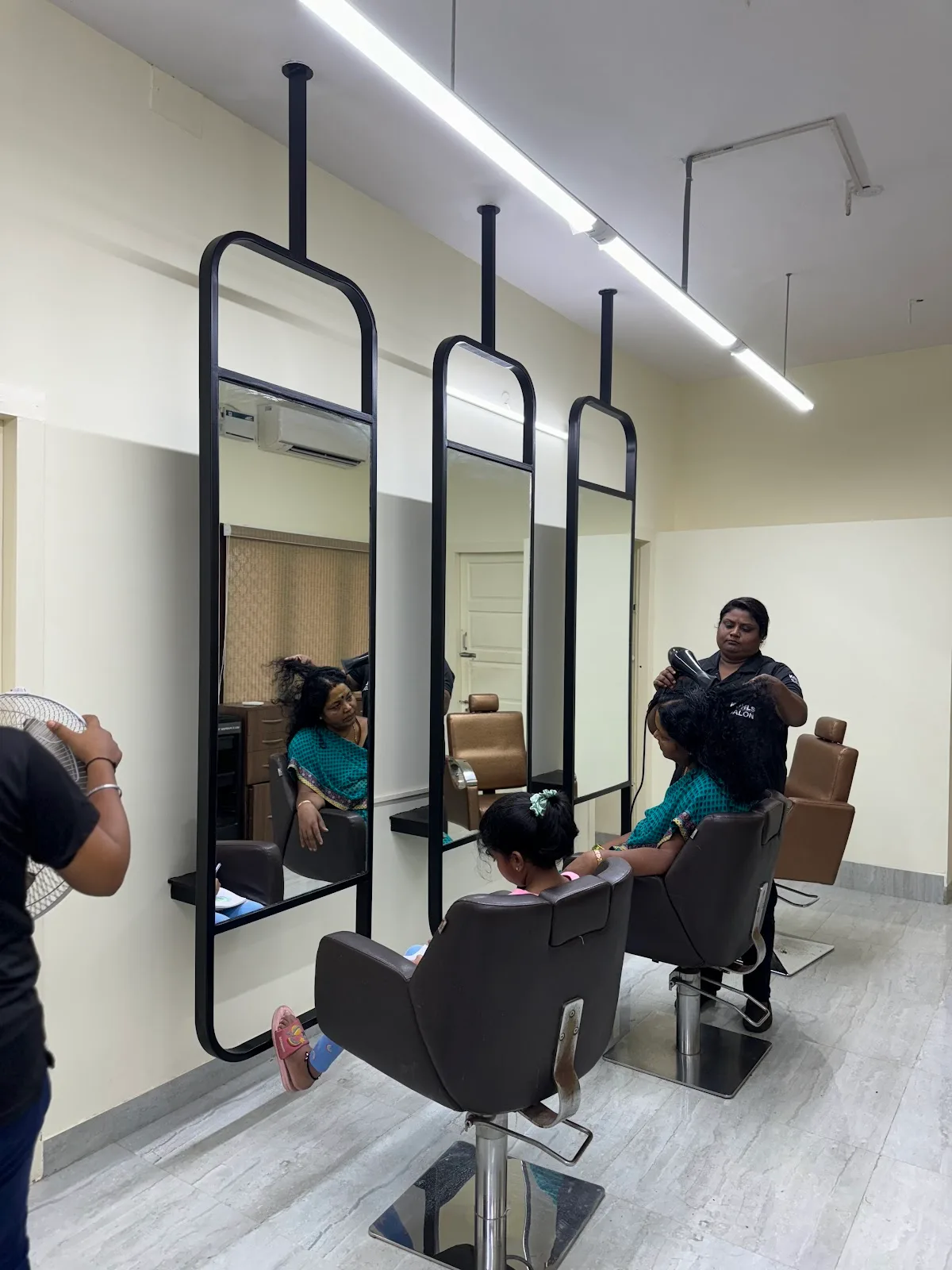 Kohls Salon| Anna Nagar | Exclusive for Women