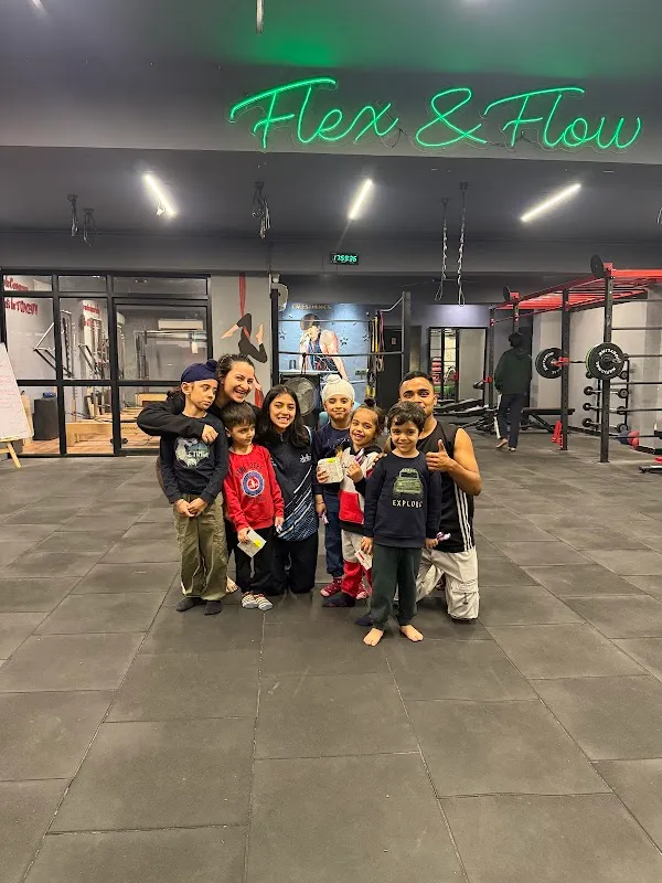 Flex and Flow fitness studio | AERIAL YOGA, PILATES & CALISTHENICS