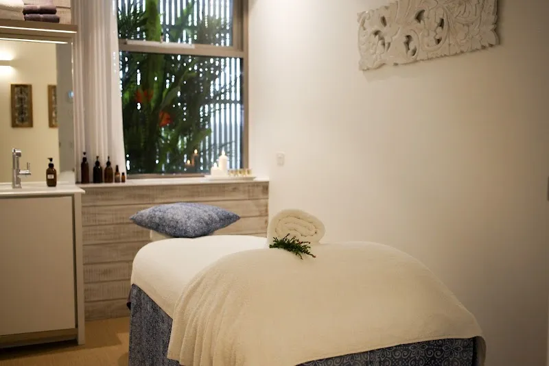 Sensaura Day Spa