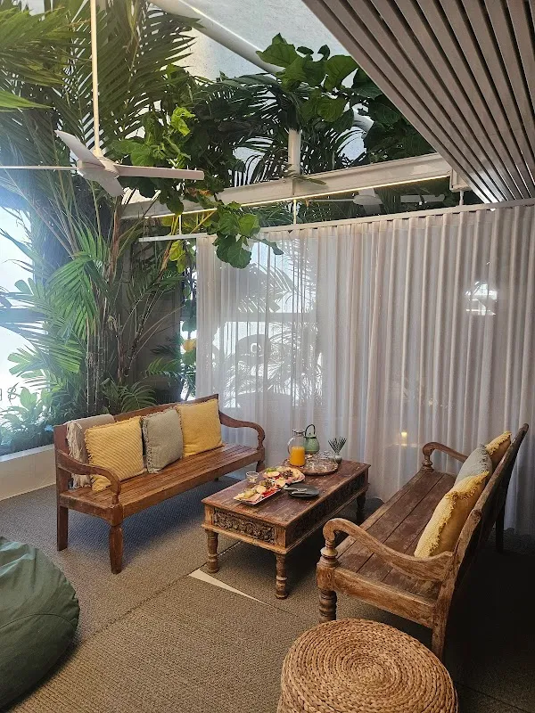 Sensaura Day Spa