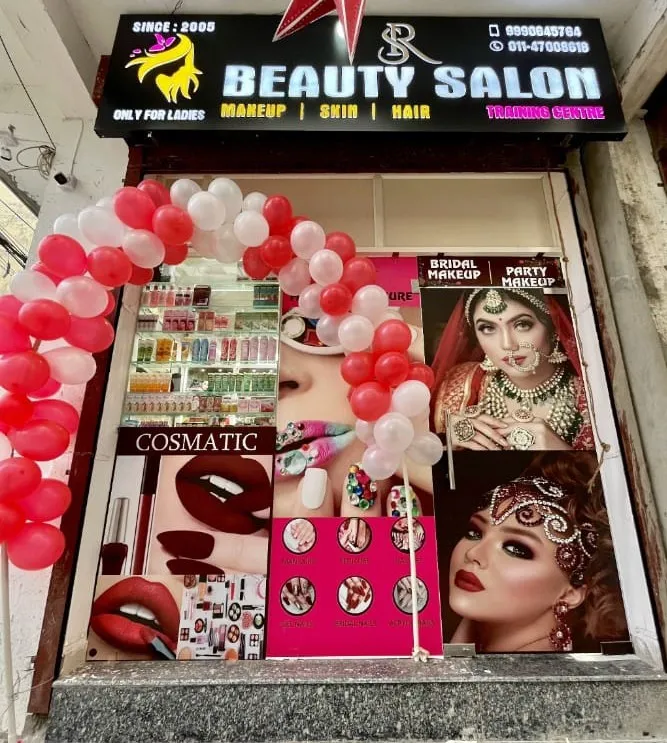 S.R. BEAUTY SALON
