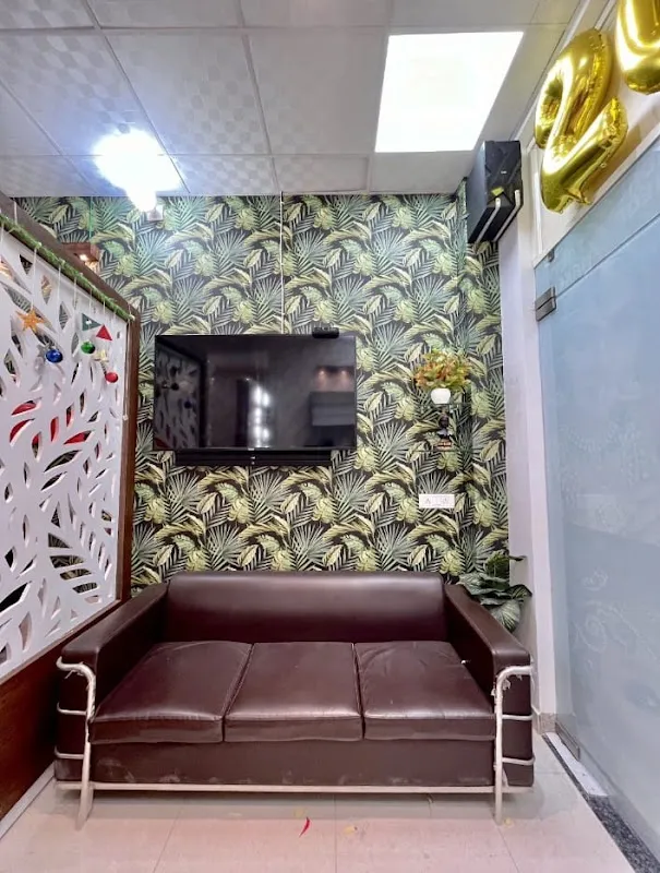 S.R. BEAUTY SALON