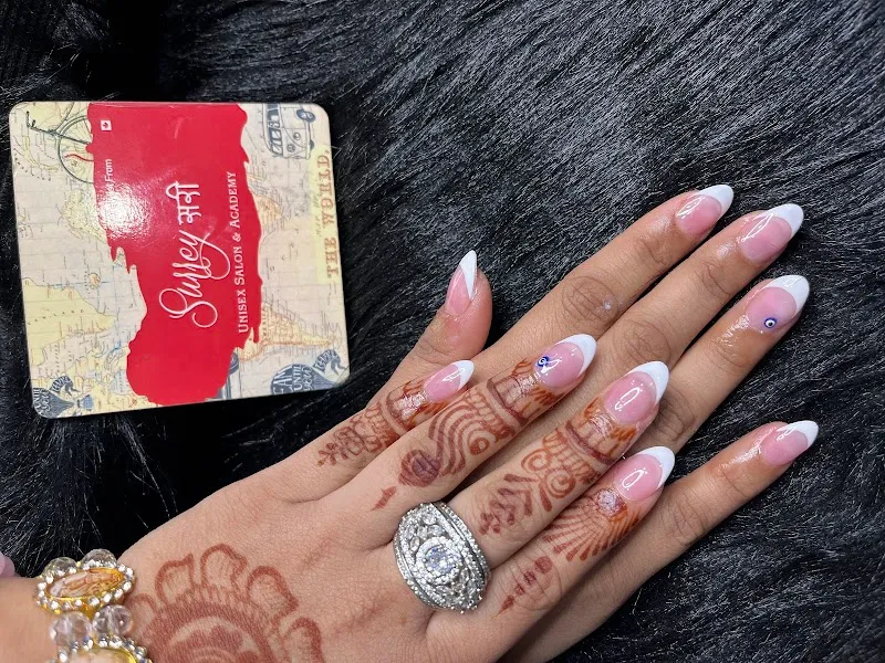 Surrey Unisex Salon & Academy - Best Nail,Hair,Makeup Salon in Delhi