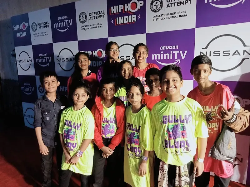 Born 2 Dance Studio