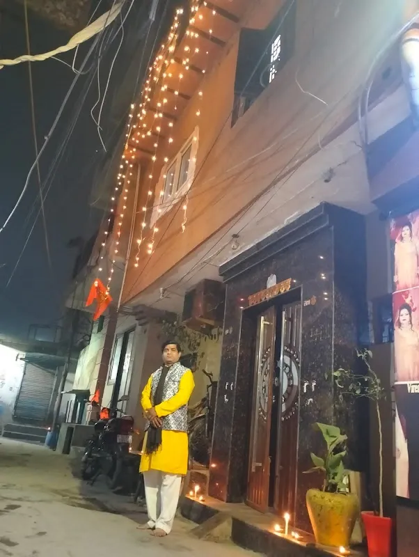 Krishna photo studio Gali No 14A