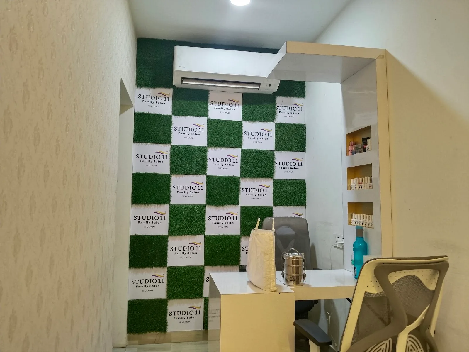 Studio11 Kilpauk Family Salon