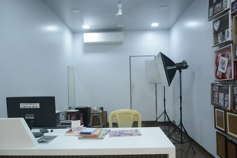 Yashica Photo Studio