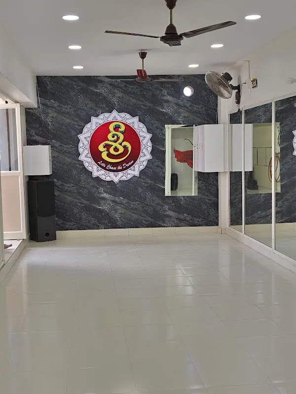 Shri Dance Academy & Fitness Centre