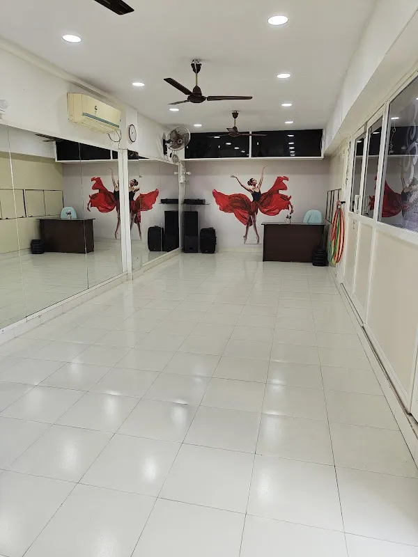 Shri Dance Academy & Fitness Centre