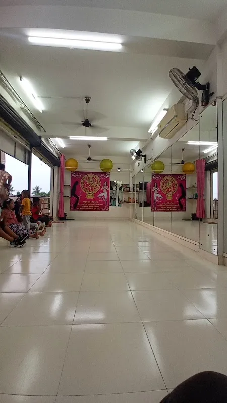 Shri Dance Academy & Fitness Centre