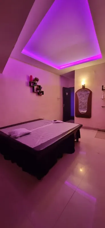 munmun massage parlour