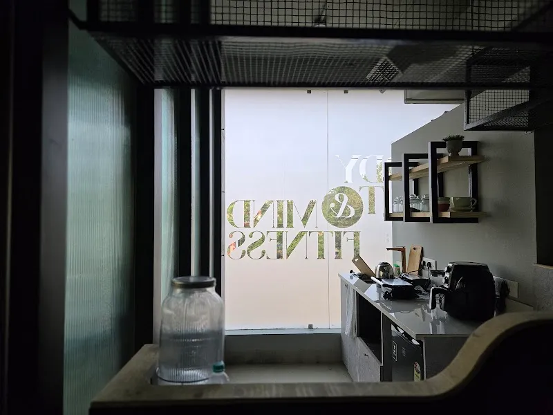 Hop : An HB+ Studio