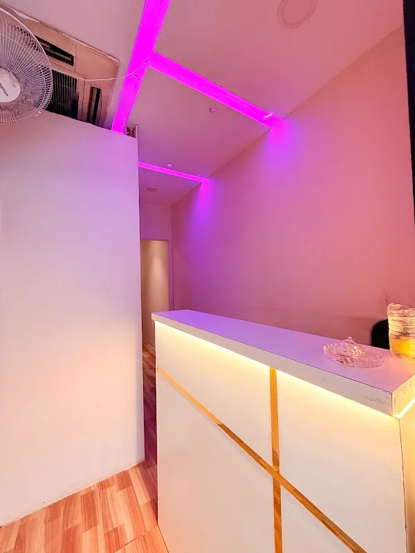 The Jacuzzi Spa-Massage in Noida | Massage Spa Sector 18 Noida | Massage Spa in Noida 18 | SPA near noida18