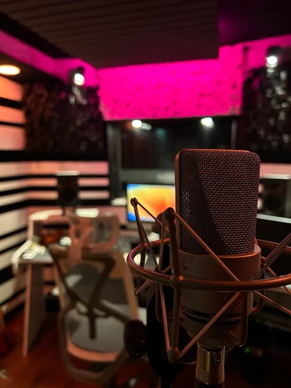 Sierra Audio Masters ( Recording & Music Studio Delhi )