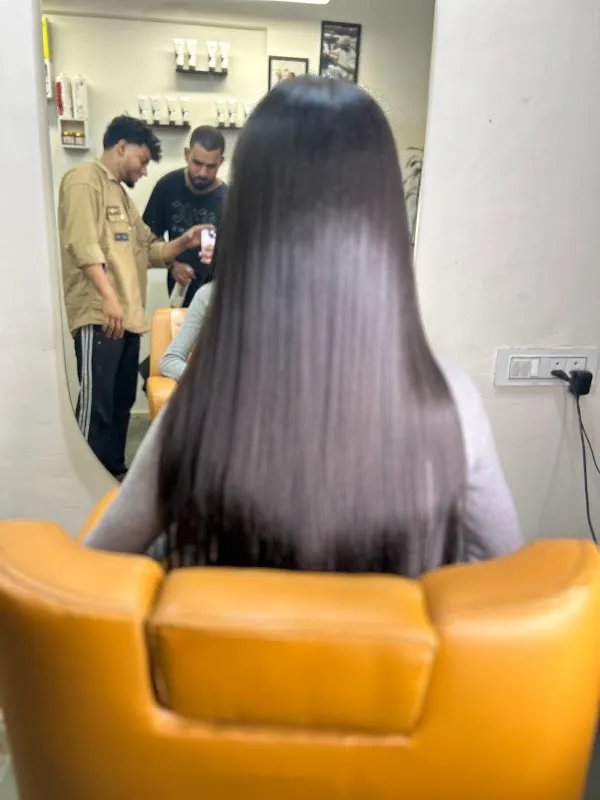 A.V.T unisex salon