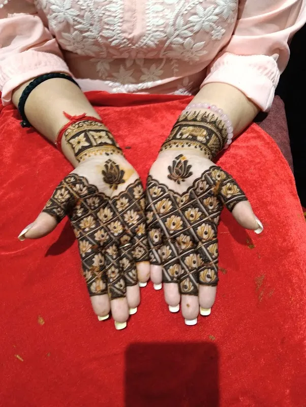 Suraj Tattoo And Mehandi