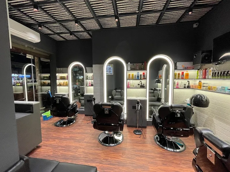 Orchid The Unisex Salon