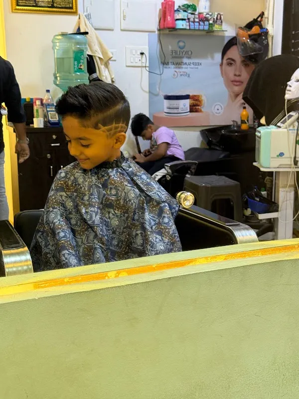 France Unisex Salon | Best Haircut Salon in Worli, Mumbai