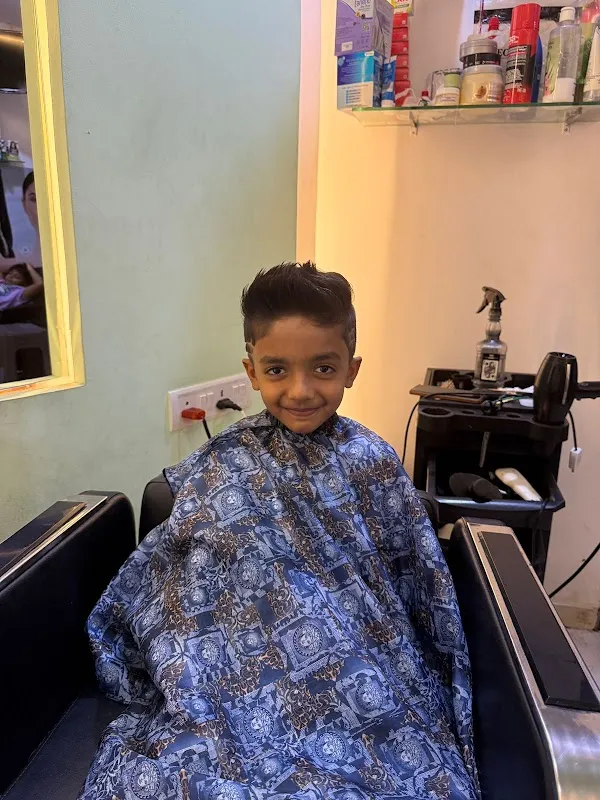 France Unisex Salon | Best Haircut Salon in Worli, Mumbai