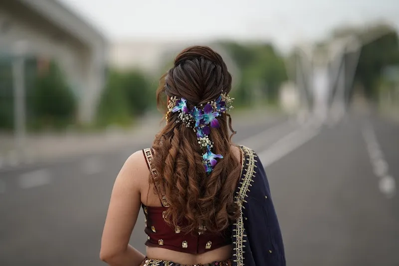 Akash Beauty Salon