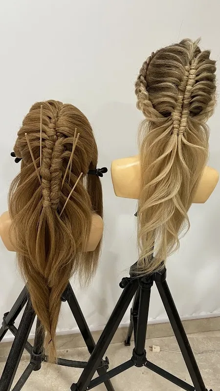 Akash Beauty Salon