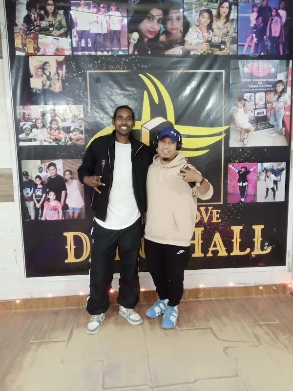 D Unique Move DanceHall